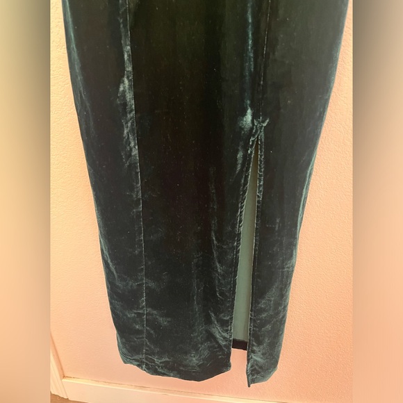 NWT J.O.A Velvet Emerald Green Dress Size M - Picture 5 of 11